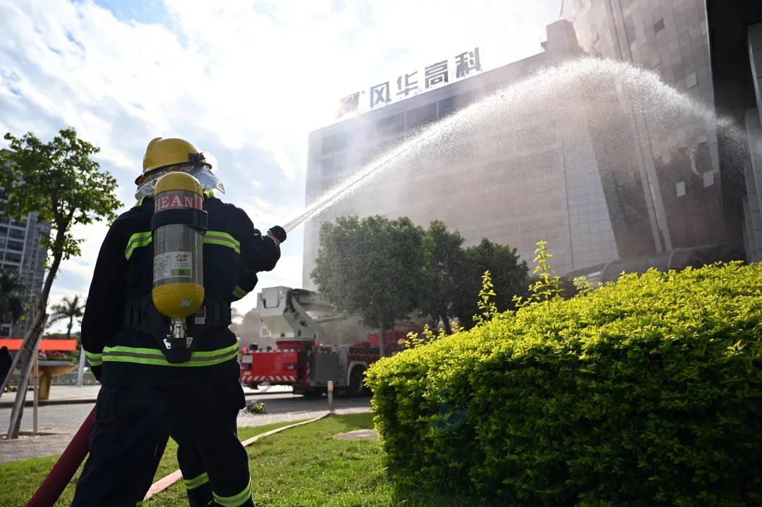 廣州海關(guān)領(lǐng)導調(diào)研風華高科